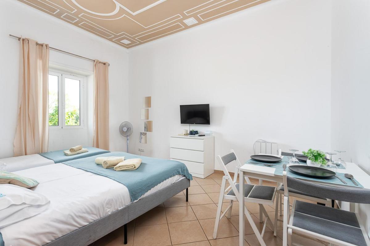 Blife Salinya Private Rooms At N125 Olhao Exterior photo